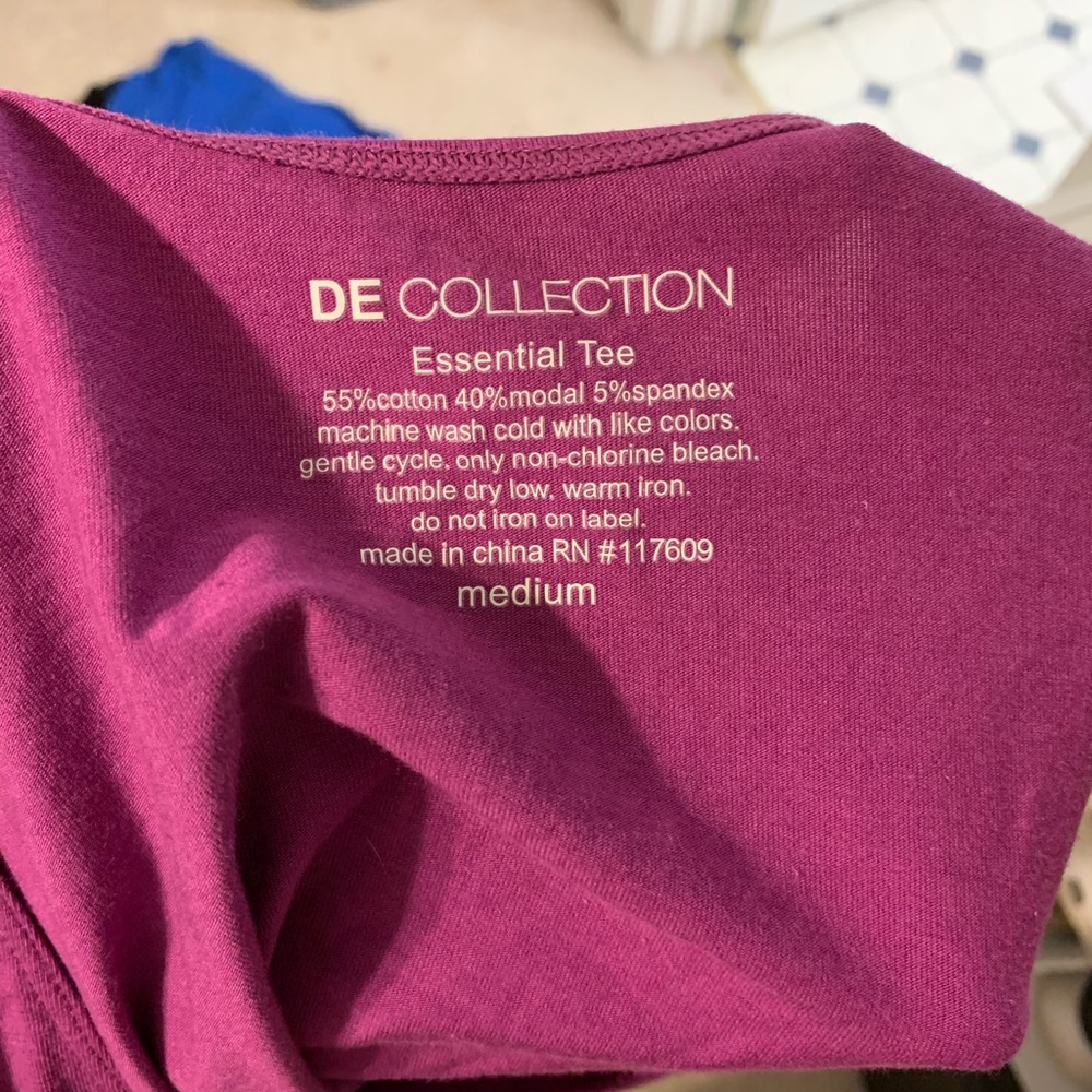 Pink shirt - Picture 3 of 3
